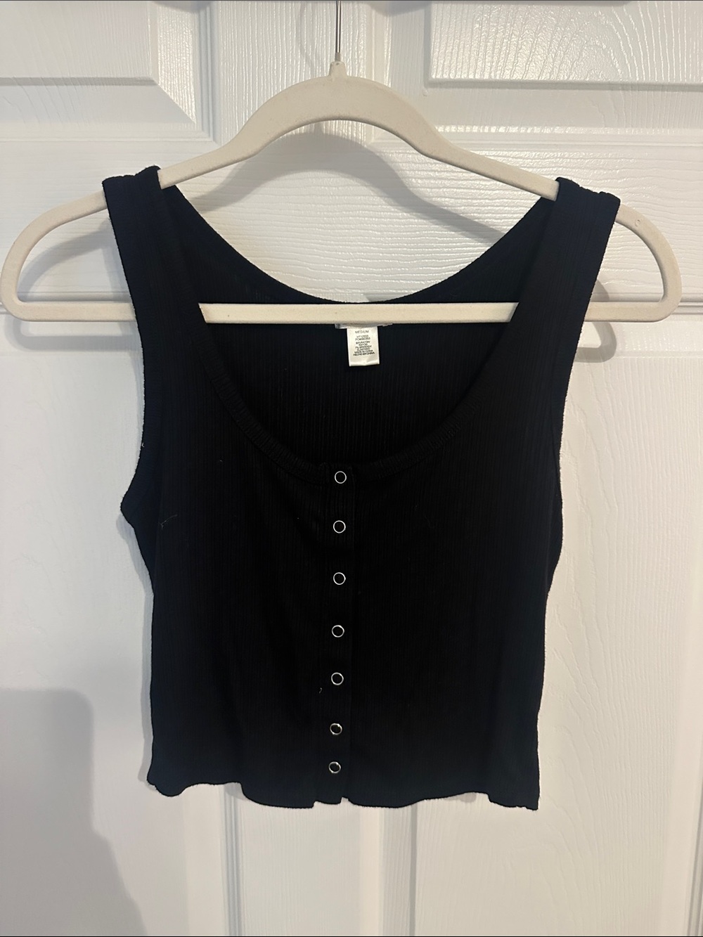 Bozzolo Black Ribbed Snap-Front Crop Tank